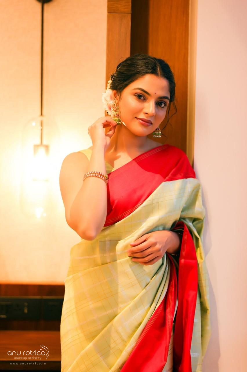 Celebrity makeup artist Anu Rotrico at work, Chennai